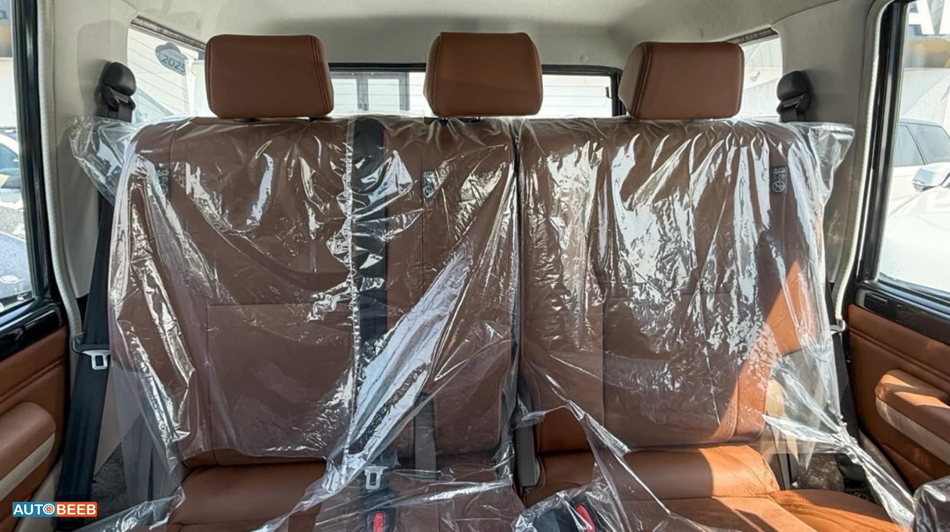 تويوتا لاندكروزر 2025