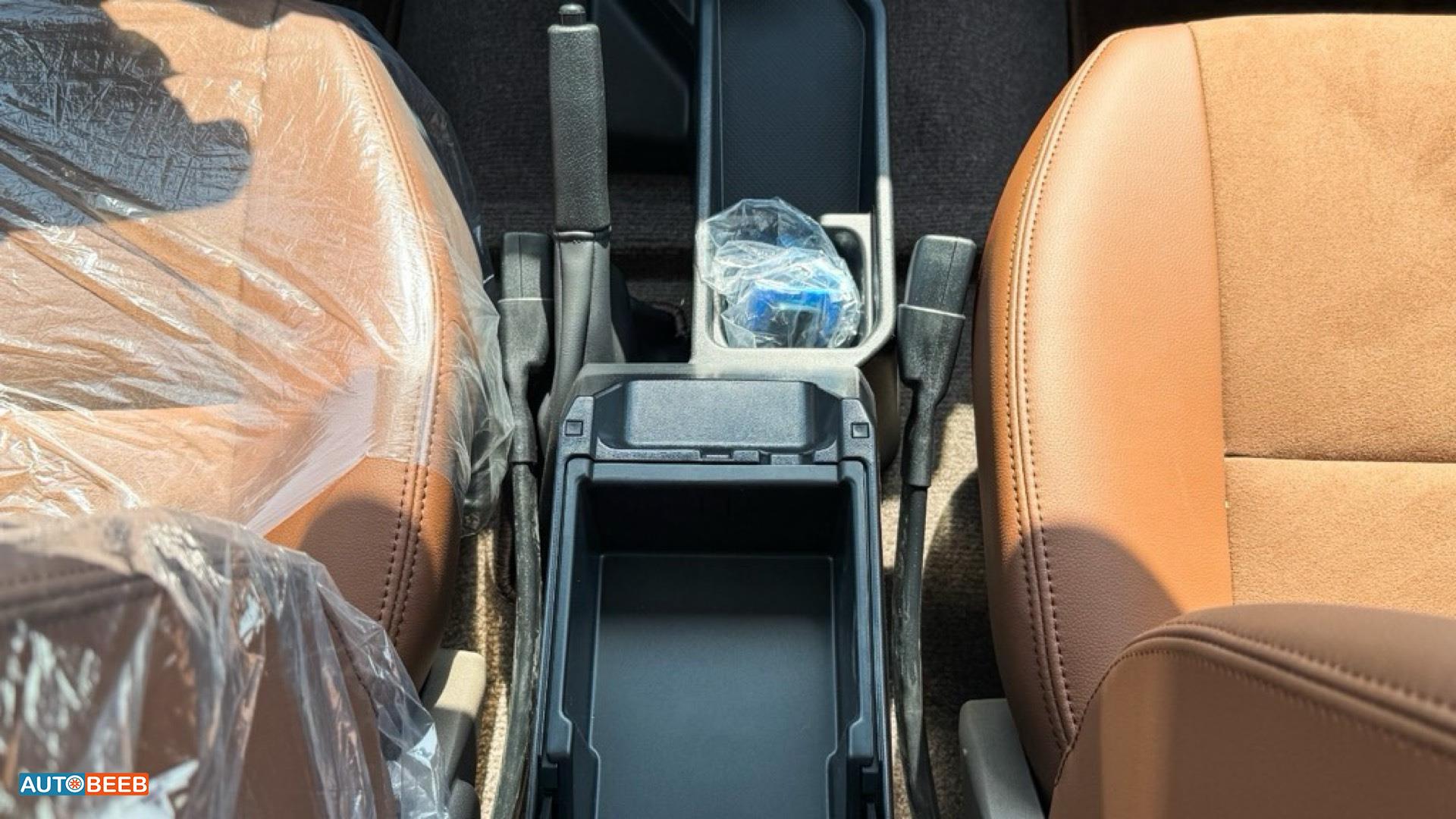 تويوتا لاندكروزر 2025