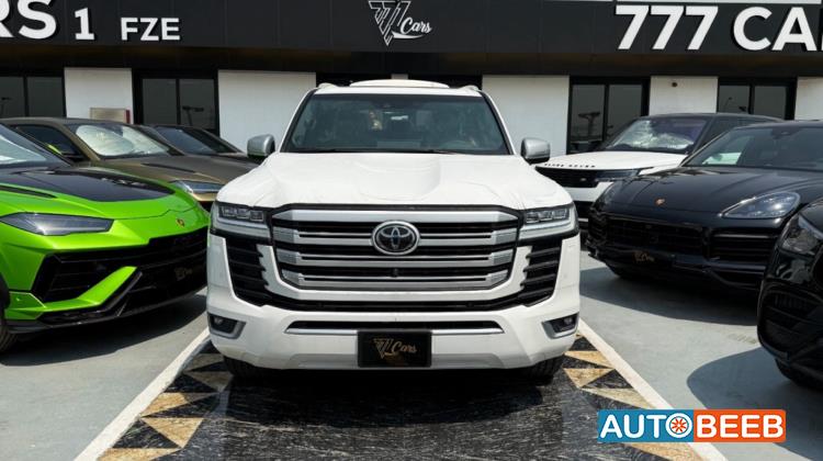 تويوتا لاندكروزر 2023