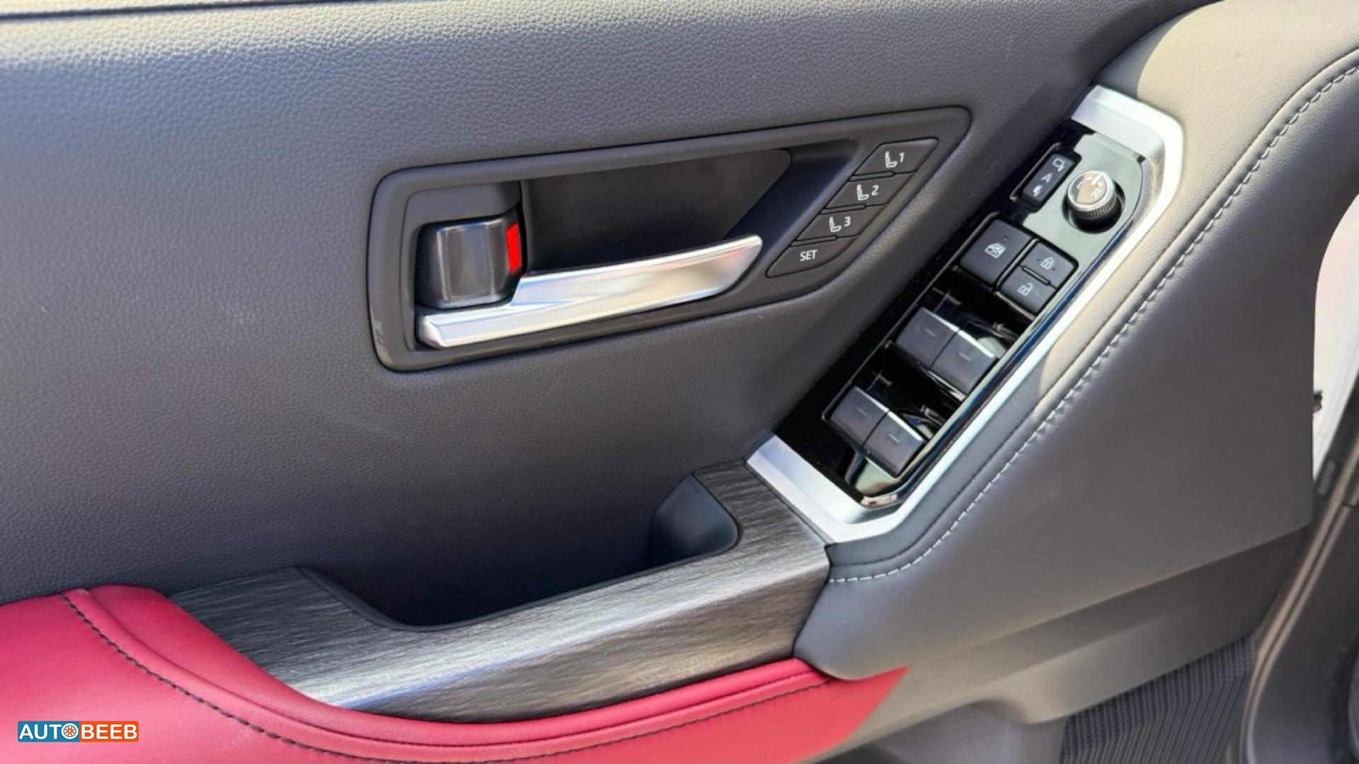 تويوتا لاندكروزر 2023