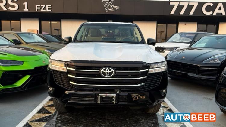 تويوتا لاندكروزر 2025