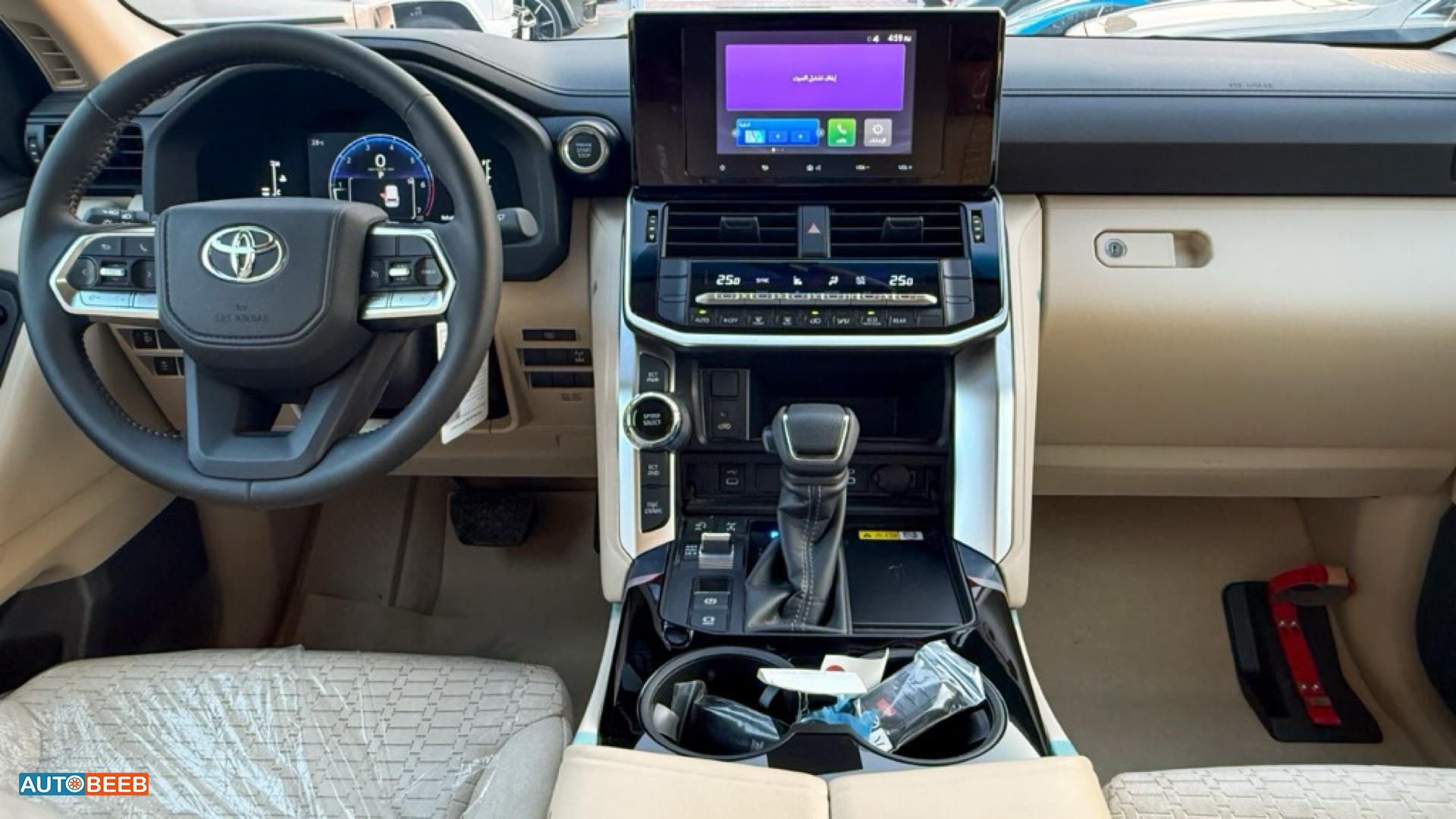 تويوتا لاندكروزر 2025