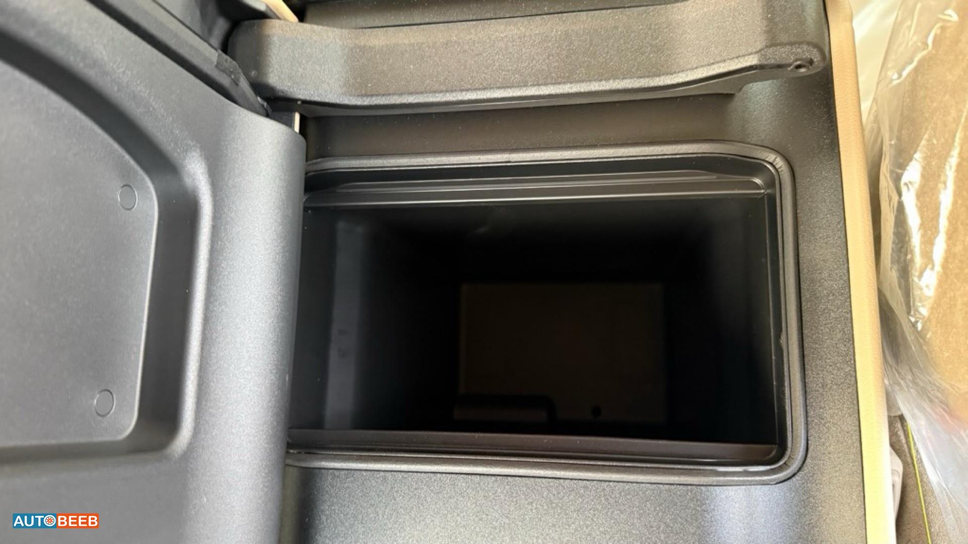 تويوتا لاندكروزر 2025