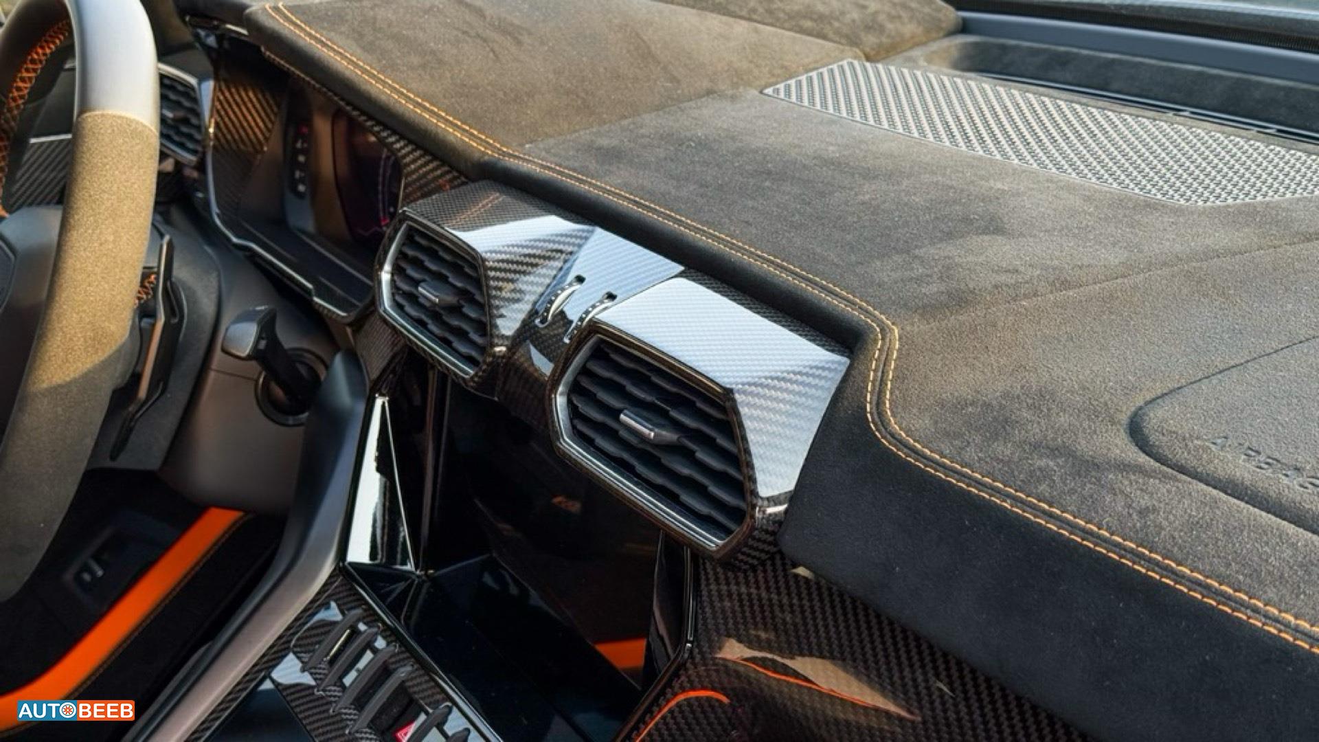 لامبورجيني اوروس 2024