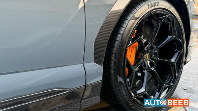 لامبورجيني اوروس 2024