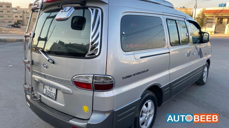 Minibus Hyundai 2005