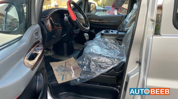 Minibus Hyundai 2005