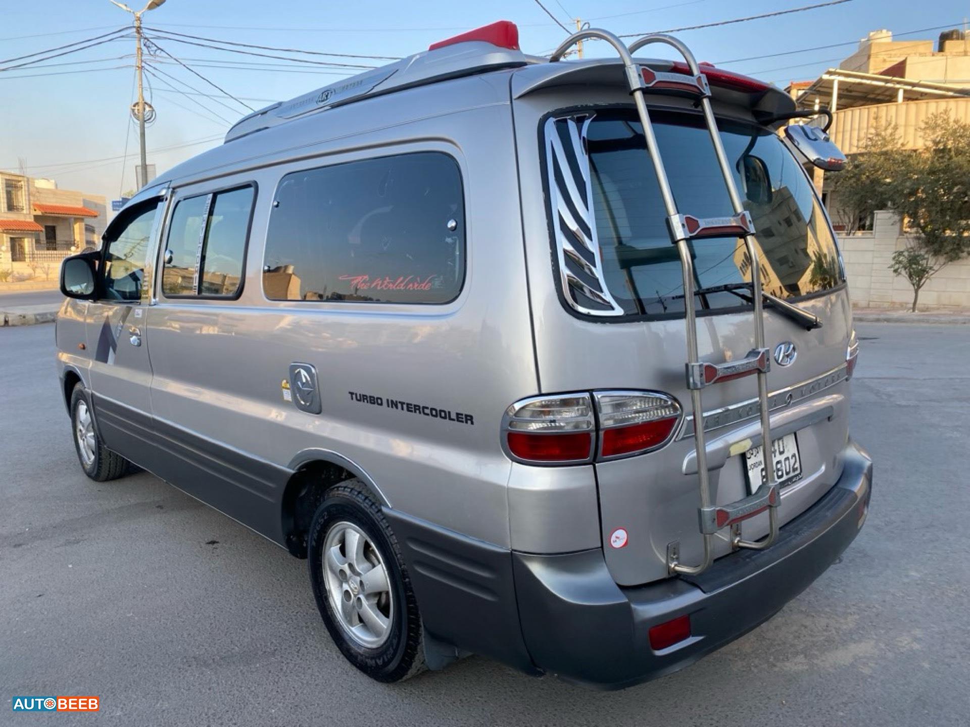 Minibus Hyundai 2005