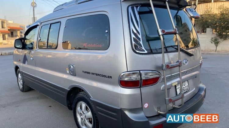 Minibus Hyundai 2005