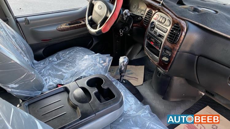 Minibus Hyundai 2005