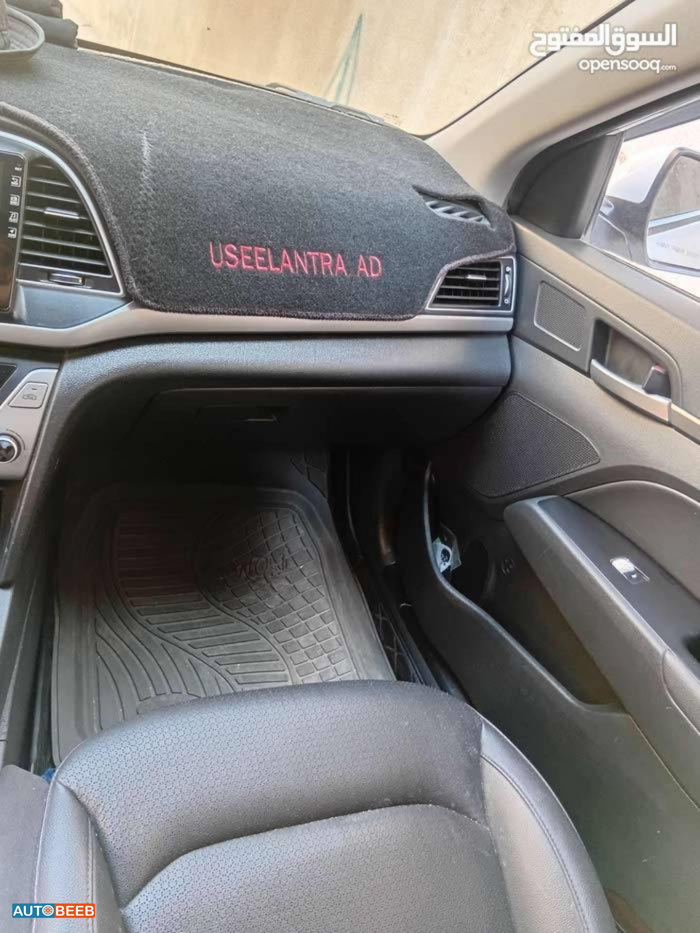 هيونداي افانتي 2017