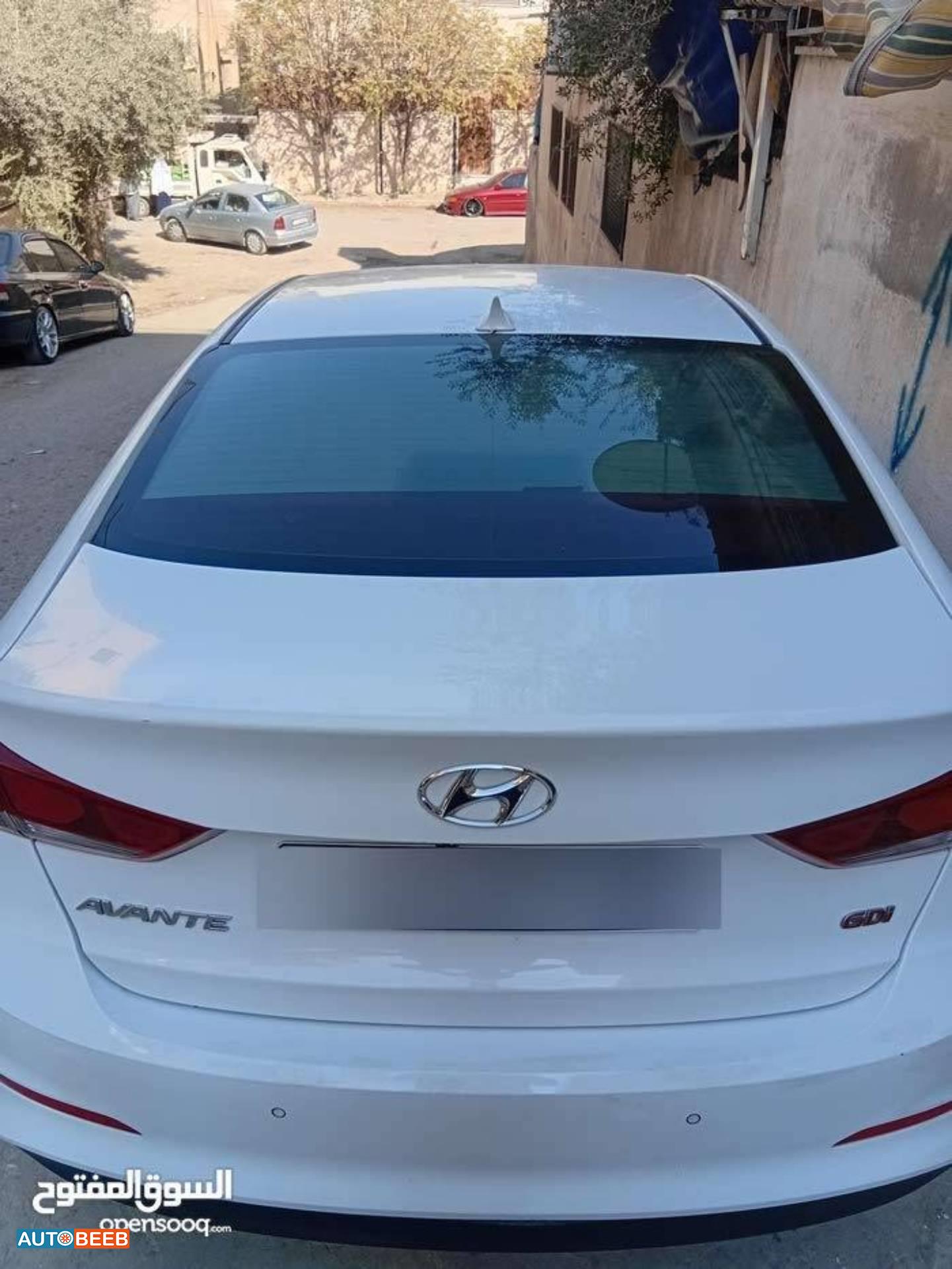 هيونداي افانتي 2017