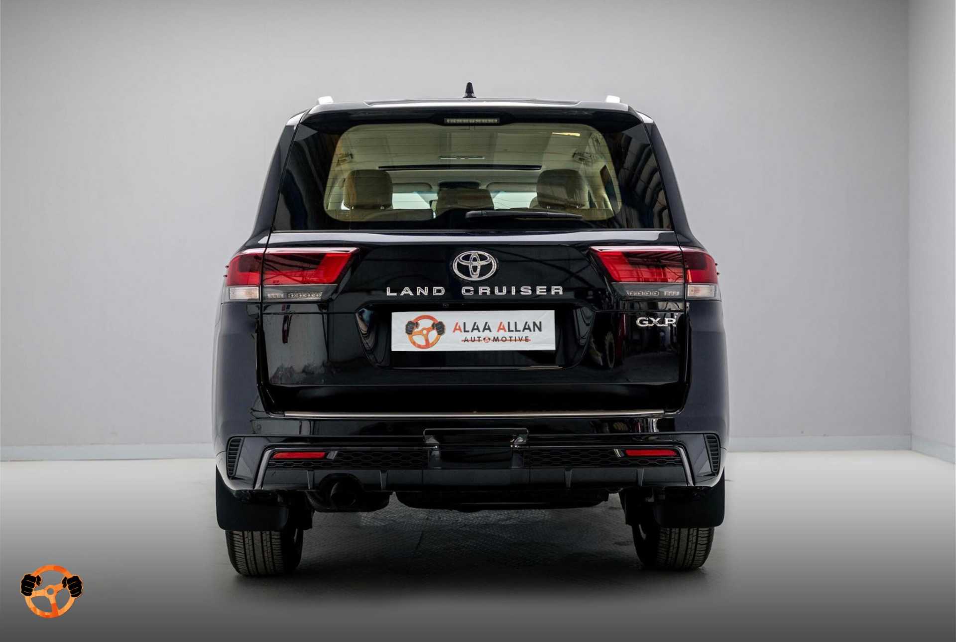 تويوتا لاندكروزر 2025