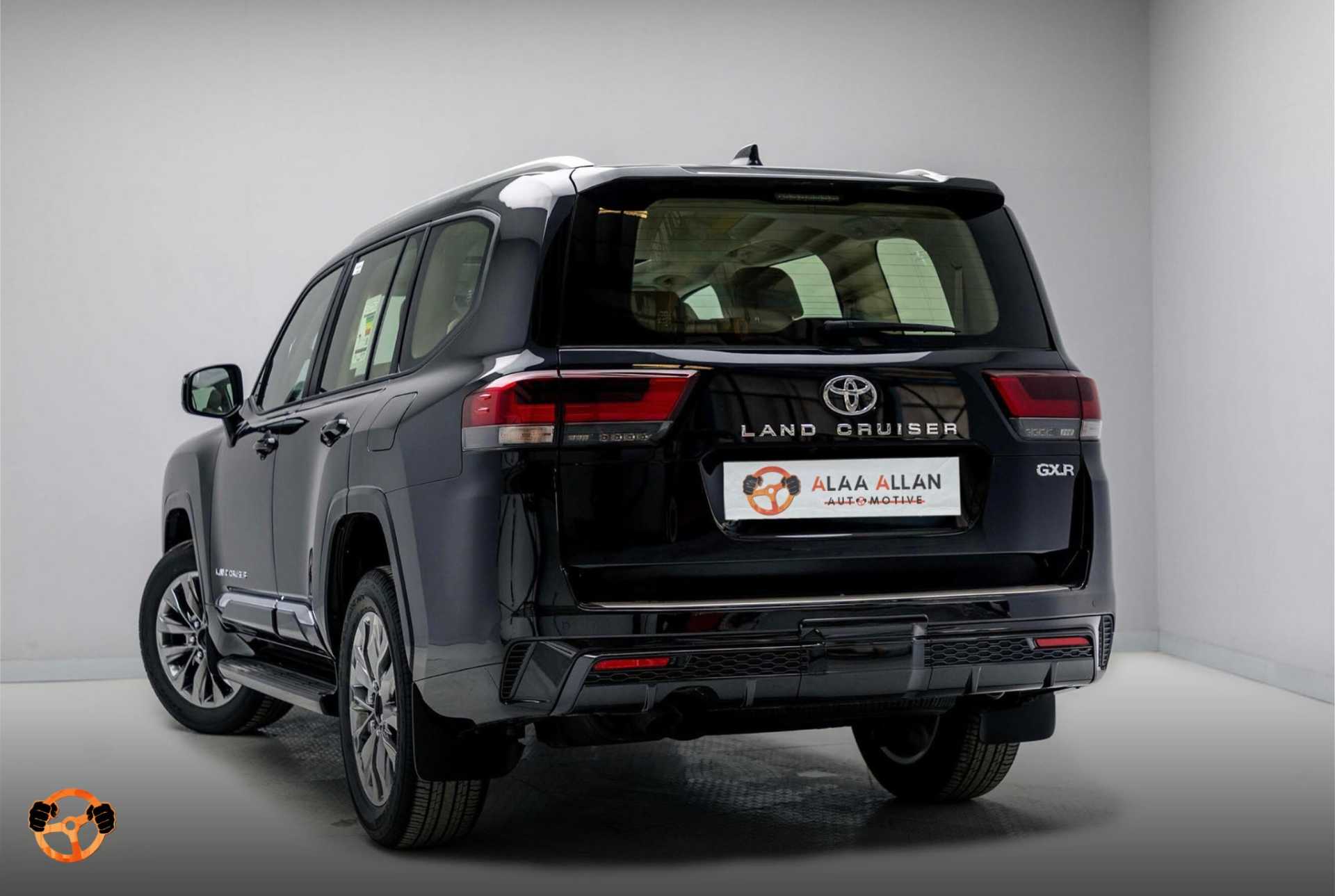 تويوتا لاندكروزر 2025