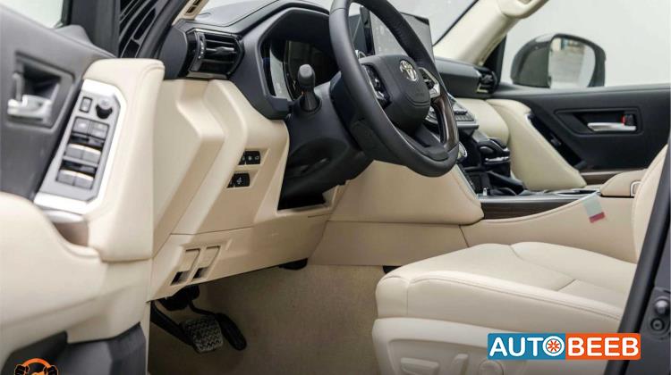 تويوتا لاندكروزر 2025