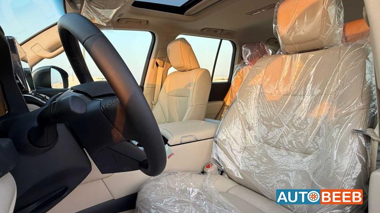 تويوتا لاندكروزر 2025