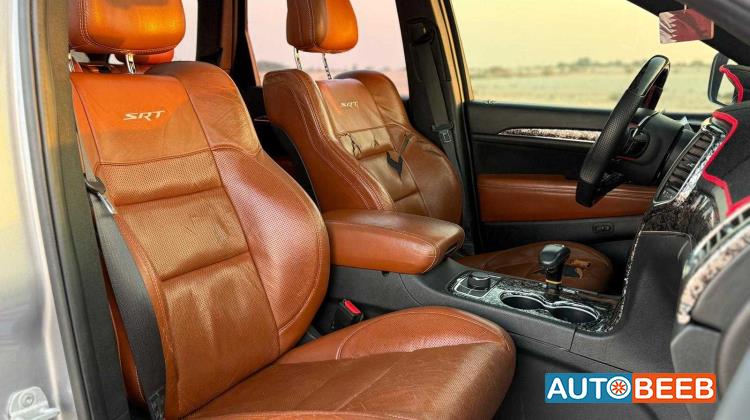 جيب جراند شيروكي 2014