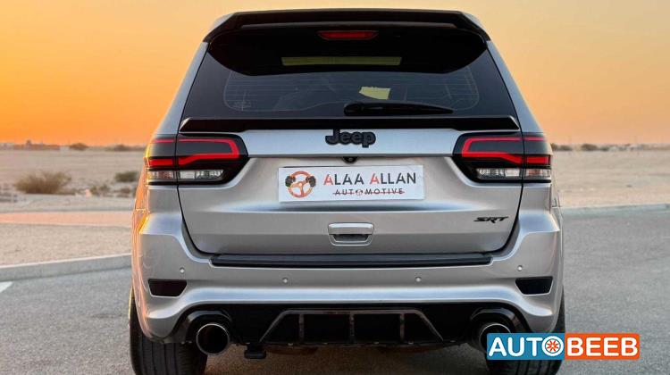 جيب جراند شيروكي 2014