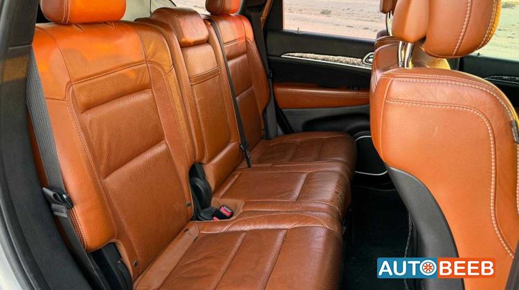 جيب جراند شيروكي 2014