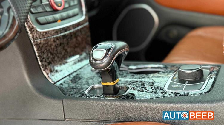 جيب جراند شيروكي 2014