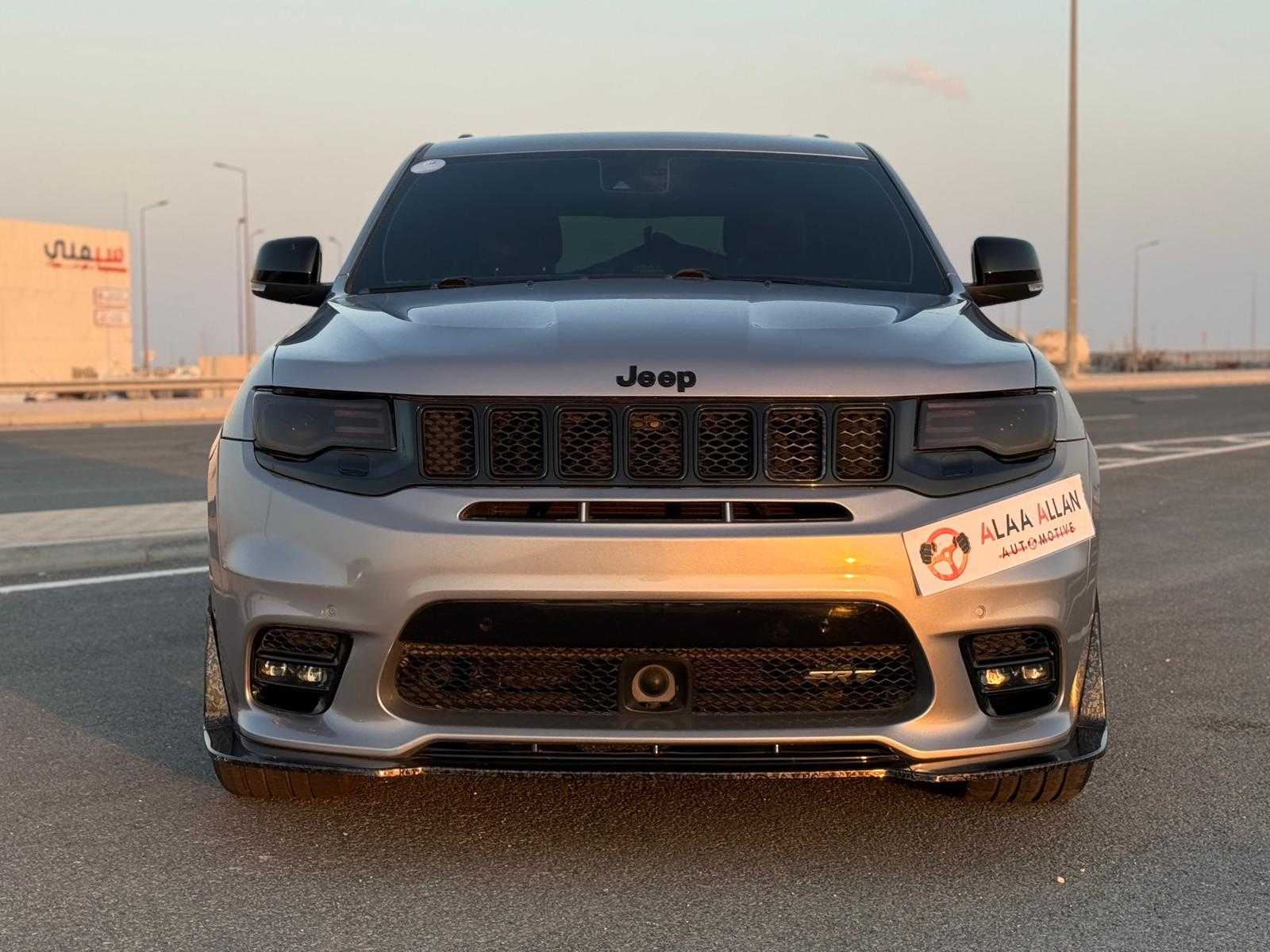 جيب جراند شيروكي 2014