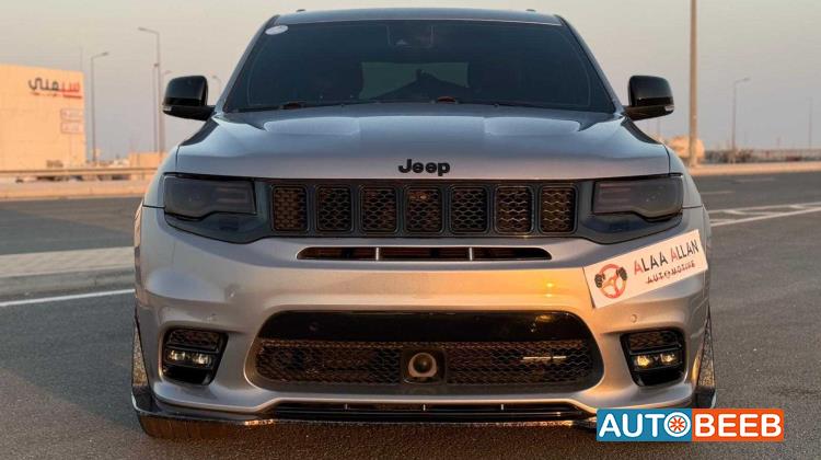 جيب جراند شيروكي 2014