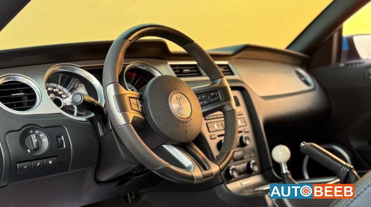 فورد موستانج 2013