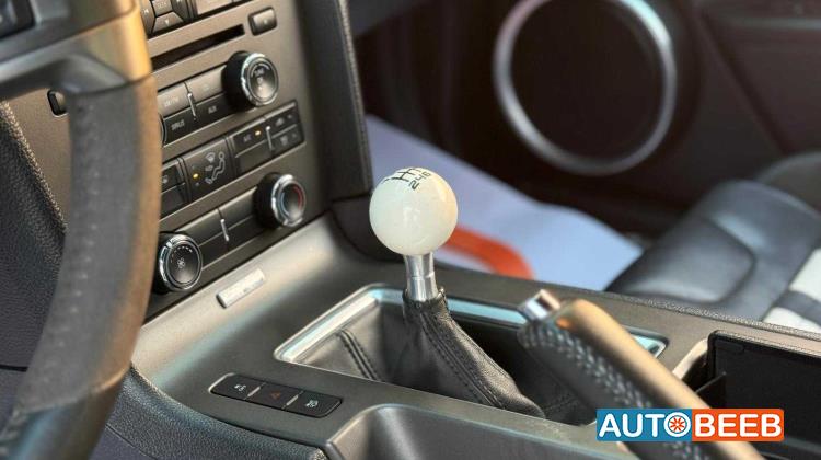 فورد موستانج 2013