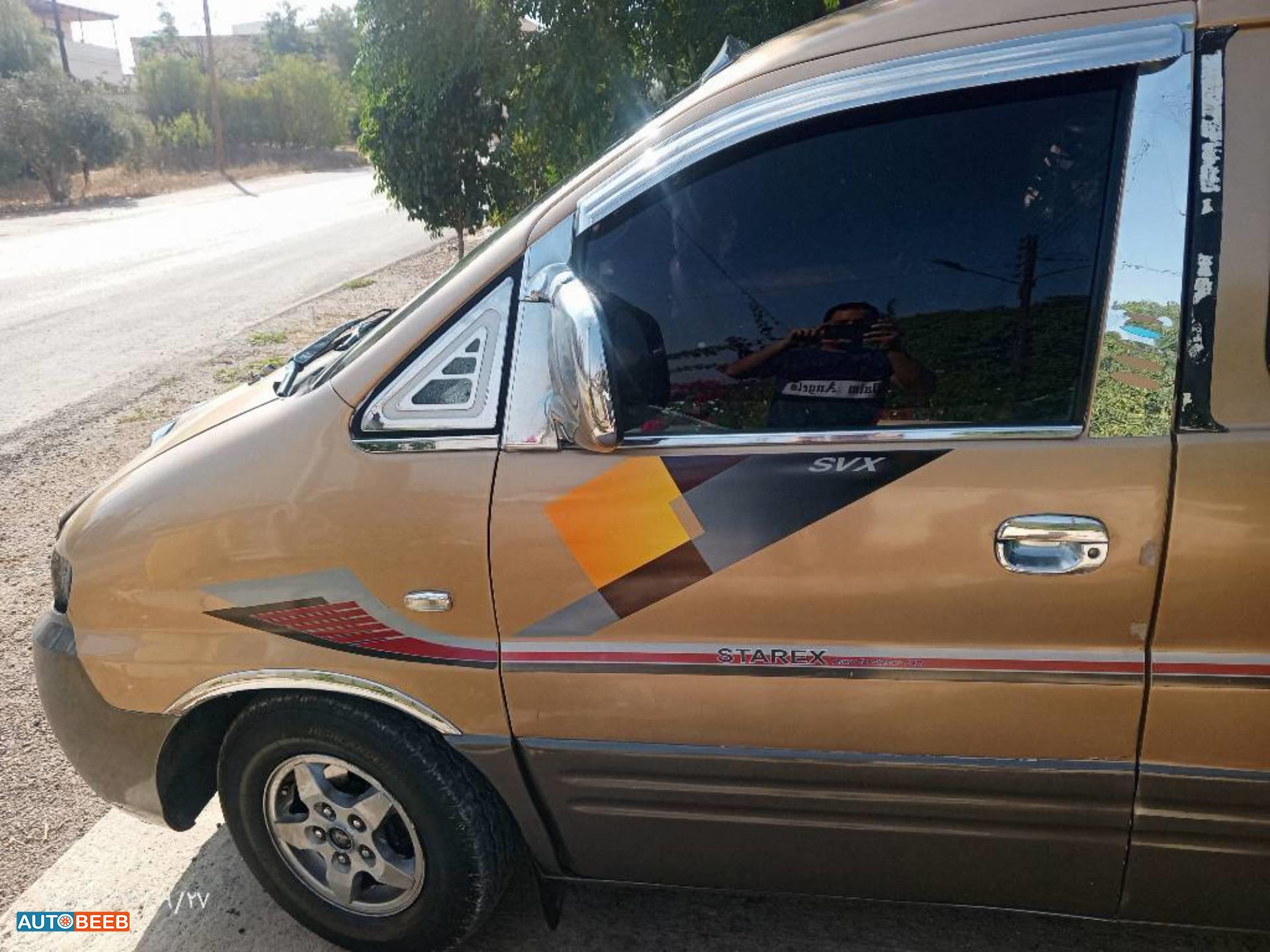 Minibus Hyundai 2001