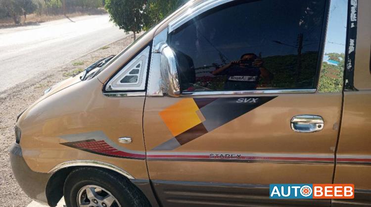 Minibus Hyundai 2001