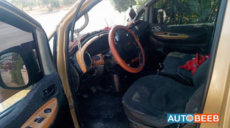 Minibus Hyundai 2001