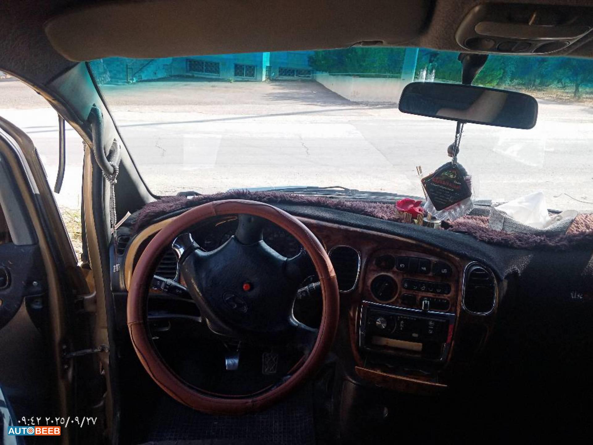 Minibus Hyundai 2001