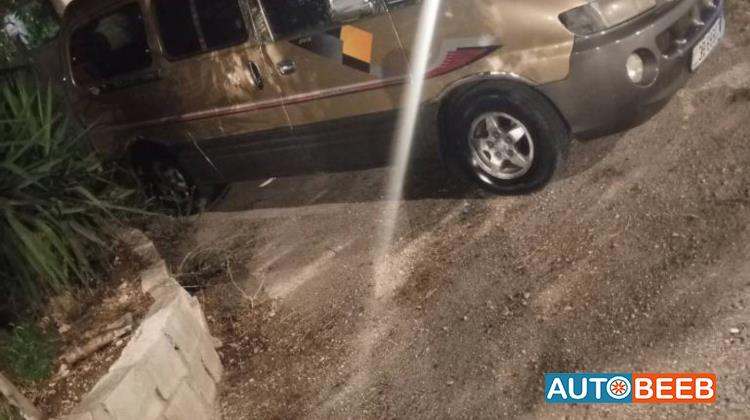 Minibus Hyundai 2001