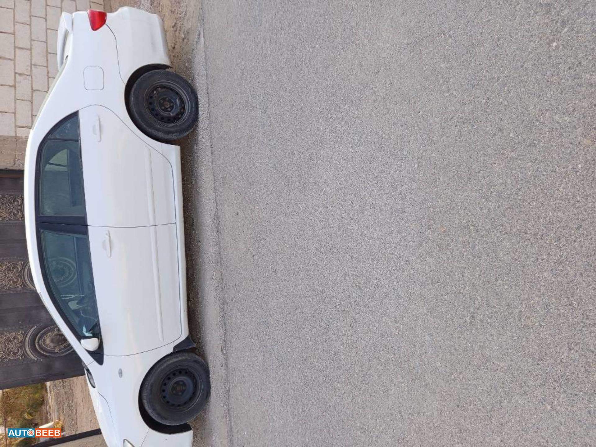 تويوتا كورولا 2012