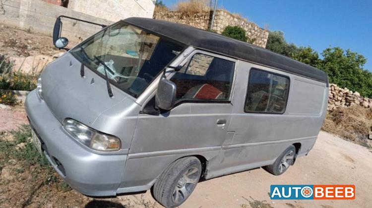 Minibus Hyundai 2021