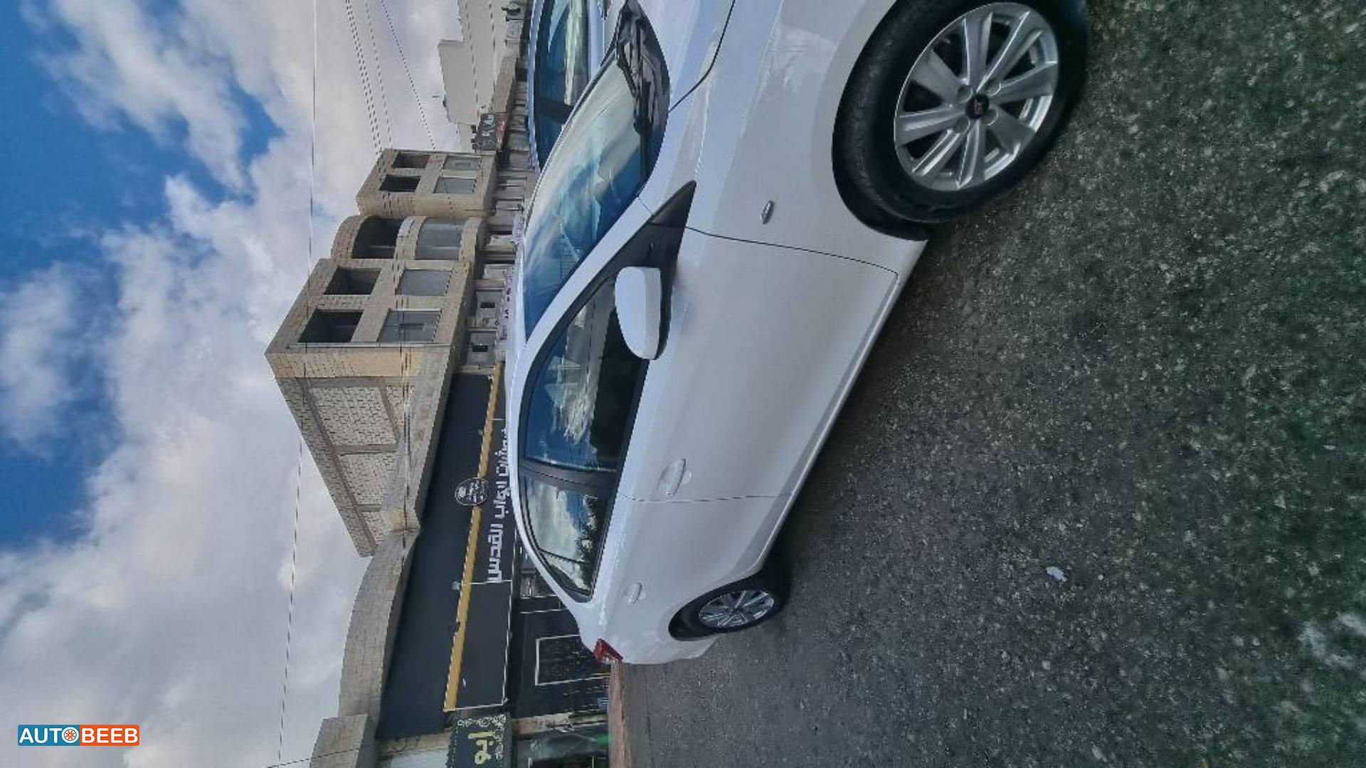 تويوتا ياريس 2017