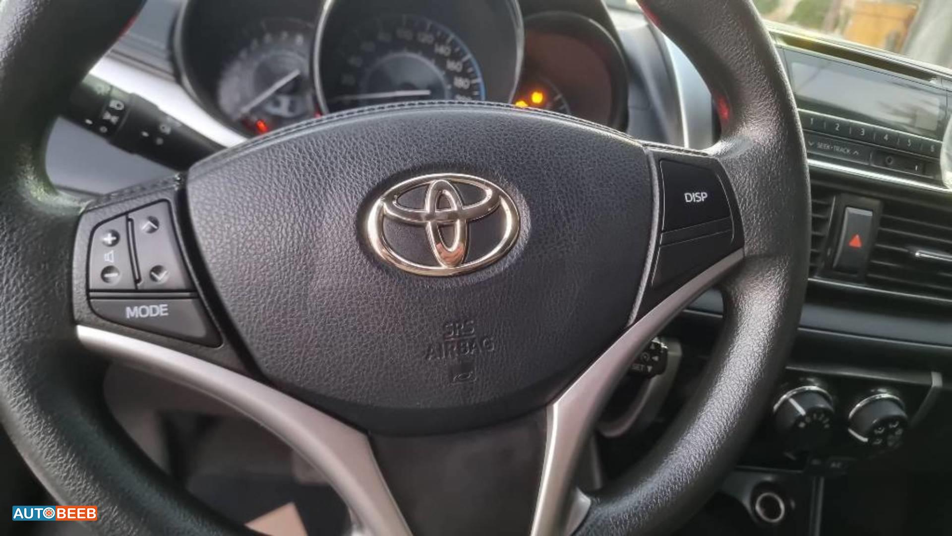 تويوتا ياريس 2017