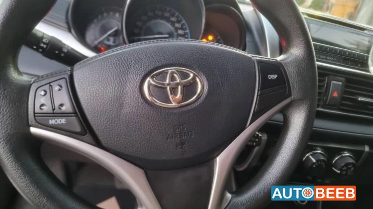 تويوتا ياريس 2017