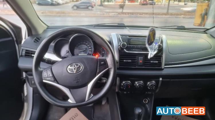 تويوتا ياريس 2017