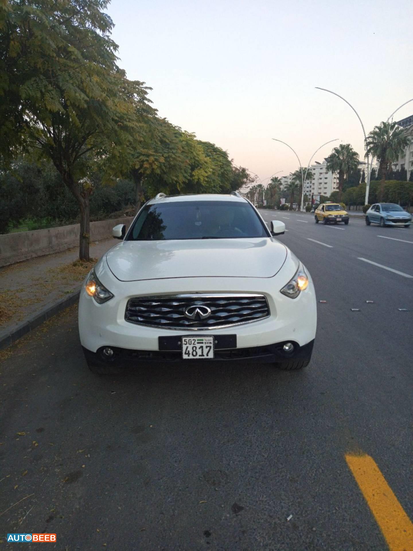 Infiniti FX 35 2011