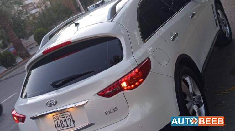Infiniti FX 35 2011