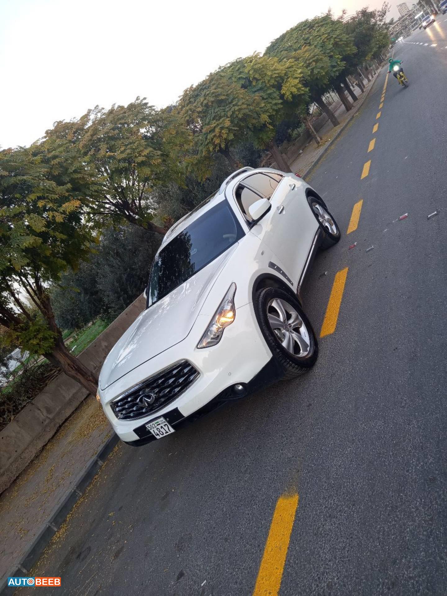 Infiniti FX 35 2011