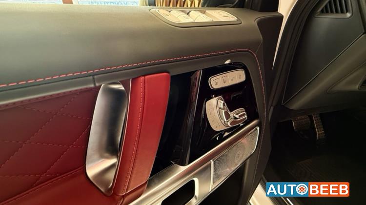 Mercedes Benz G63 AMG 2025