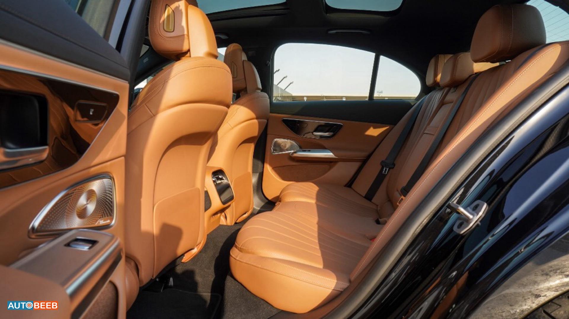 مرسيدس بنز E300 2025