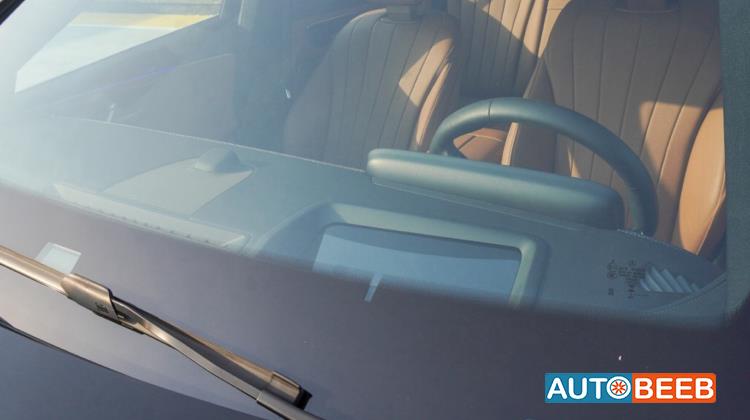 مرسيدس بنز E300 2025