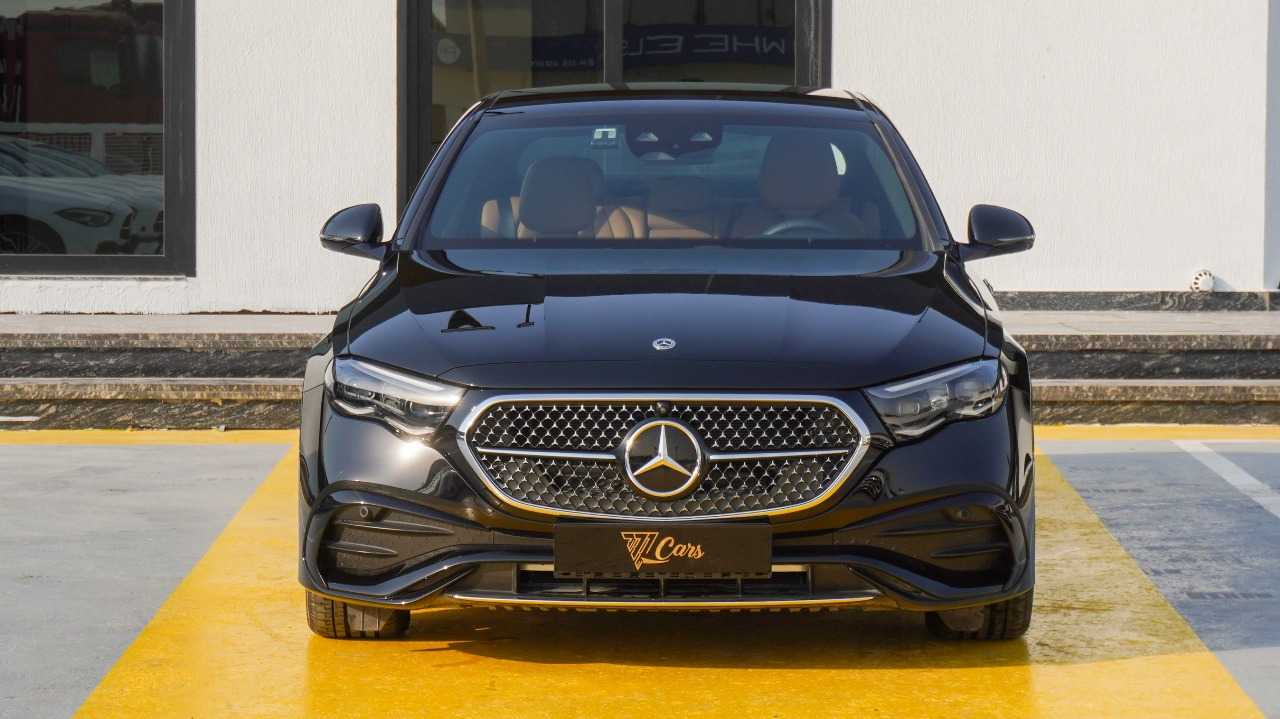مرسيدس بنز E300 2025