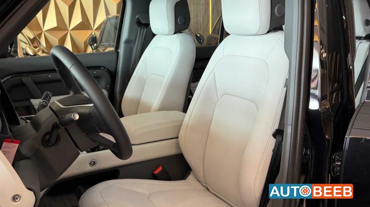 لاندروفر ديفندر 2025