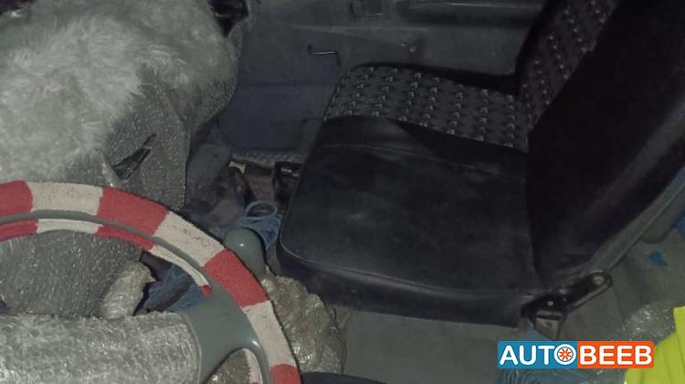 Tractor Unit Mitsubishi 2004