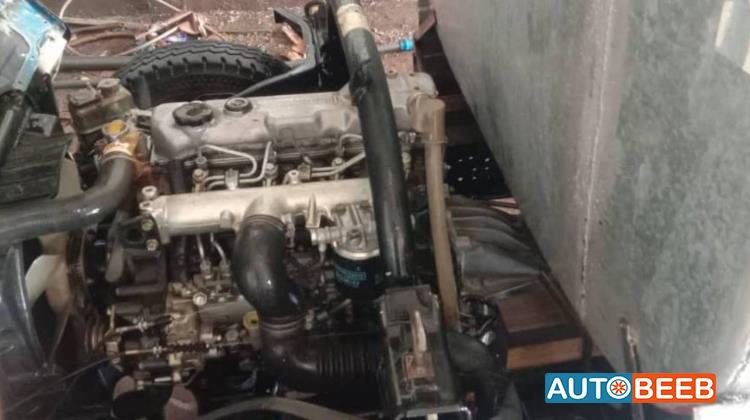 Tractor Unit Mitsubishi 2004