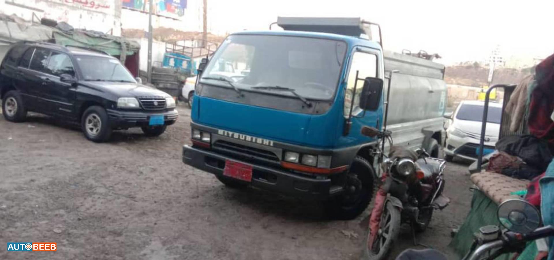 Tractor Unit Mitsubishi 2004